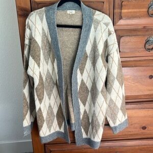 POL Women’s Tan And Gray Argyle Cardigan Size Small NWOT